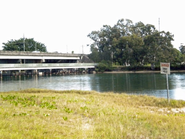 Sewage Spill Prompts Warning for Swimmers at Currumbin Creek